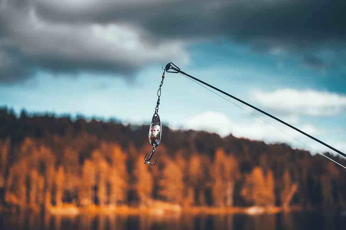 Pêche sur la Lac de Chambly dans le Jura