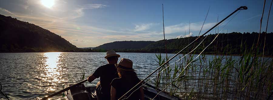 FISHING ON THE LAKE